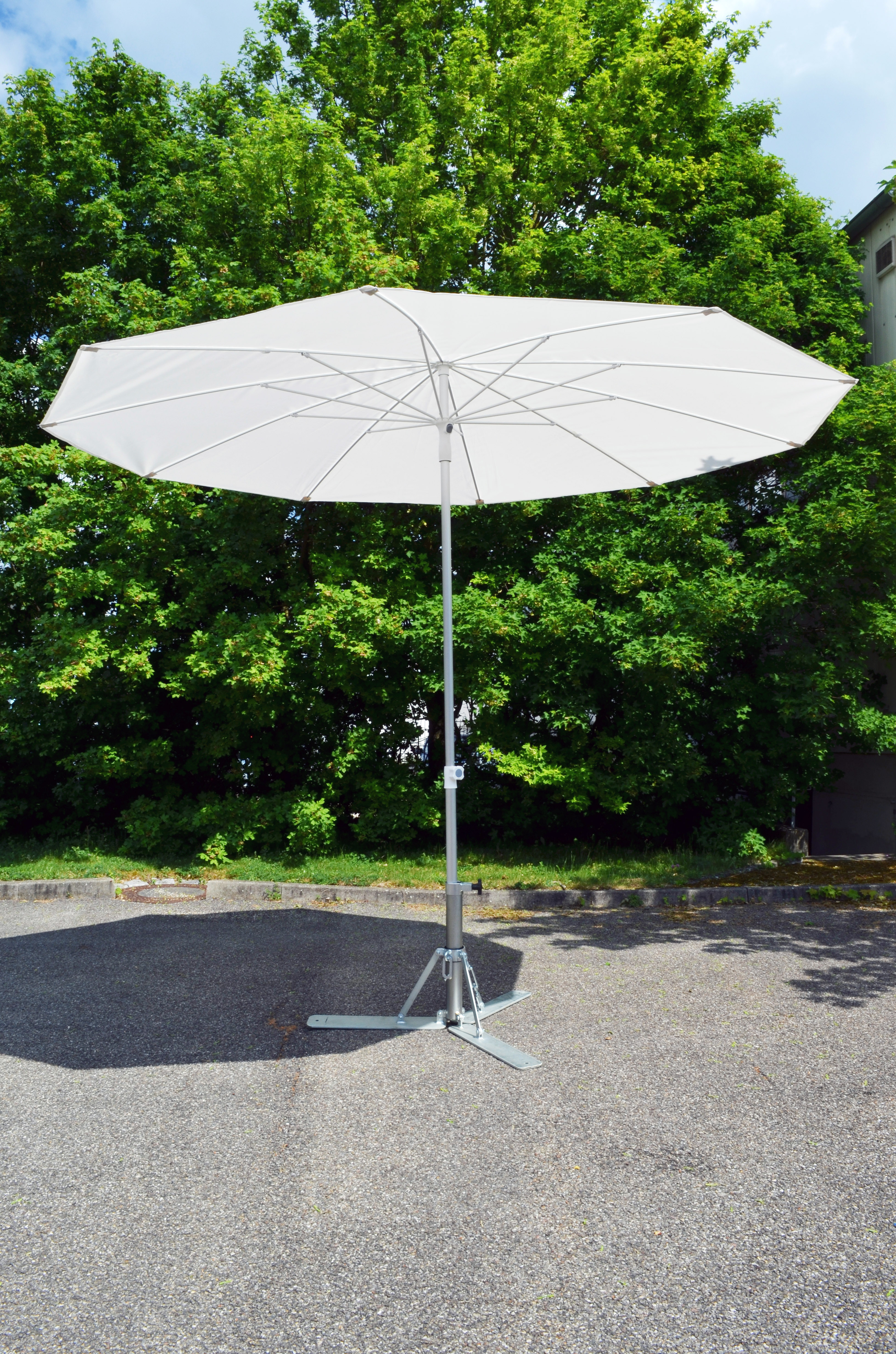 Arbeitsschirm PERFEKT mit PVC-Bespannung, weiß, Alugestell/Stahlstreben, Ø 3,0 m