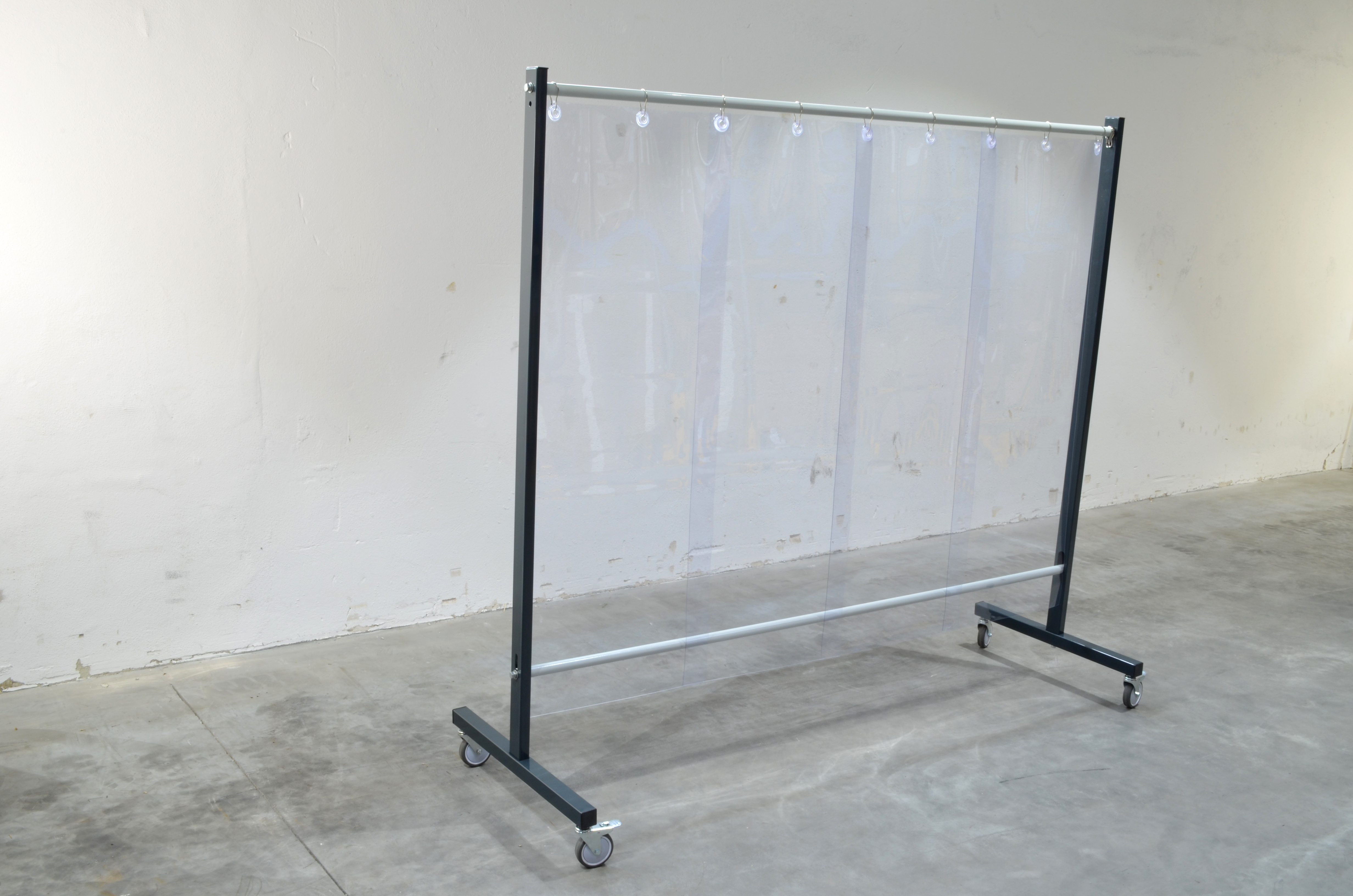 SST7 Schutzwand 2,0 x 2,15 m, mit PVC-Lamellen 570 x 1 x 1600 mm, klar